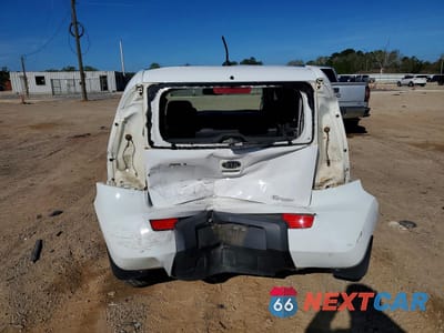 Zdjęcie 6 z 12 samochodu: 2011 KIA SOUL + VIN:KNDJT2A2XB7718706 - miniatura