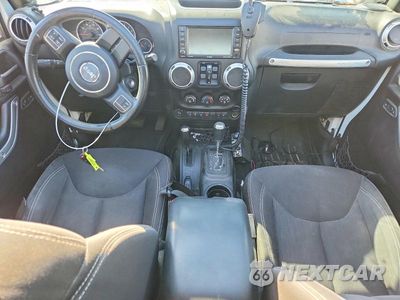 Zdjęcie 8 z 13 samochodu: 2015 JEEP WRANGLER UNLIMITED SAHARA VIN:1C4BJWEG8FL757864 - miniatura