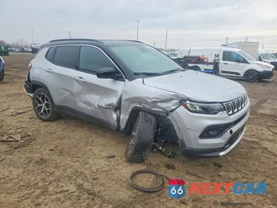 Czwarte zdjęcie samochodu z boku: 2024 JEEP COMPASS LATITUDE LUX VIN:3C4NJDCN0RT114209 - miniatura