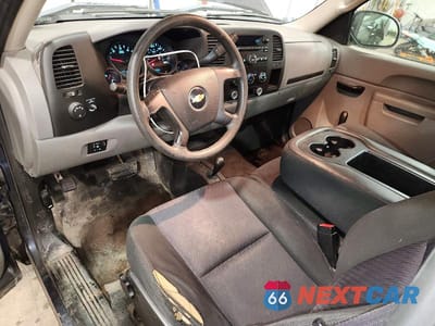 Zdjęcie 8 z 11 samochodu: 2011 CHEVROLET SILVERADO K1500 VIN:1GCNKPE08BZ273784 - miniatura