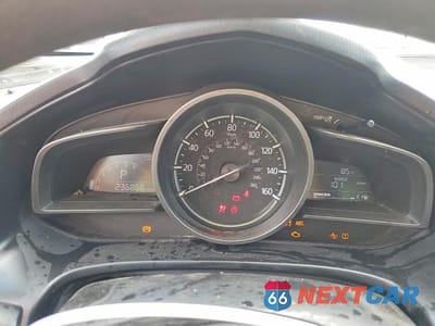 Zdjęcie 9 z 12 samochodu: 2018 MAZDA 3 SPORT VIN:3MZBN1U75JM198609 - miniatura