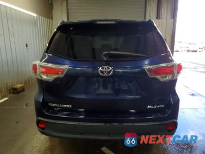 Zdjęcie 6 z 12 samochodu: 2015 TOYOTA HIGHLANDER XLE VIN:5TDJKRFH4FS138372 - miniatura