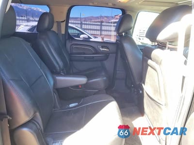 Zdjęcie 11 z 13 samochodu: 2013 CADILLAC ESCALADE ESV LUXURY VIN:1GYS4HEF2DR298040 - miniatura