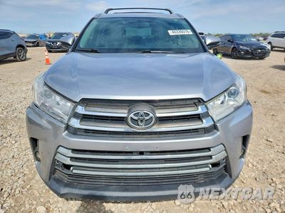 Piąte zdjęcie samochodu w środku: 2016 TOYOTA HIGHLANDER LIMITED VIN:5TDYKRFH4GS179357 - miniatura