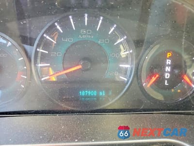Zdjęcie 9 z 13 samochodu: 2011 FORD FUSION SE VIN:3FAHP0HA5BR155552 - miniatura