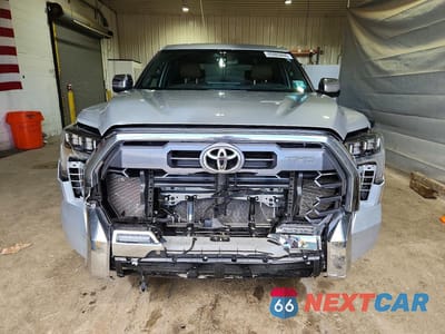 Piąte zdjęcie samochodu w środku: 2025 TOYOTA TUNDRA 1794 EDITION VIN:5TFMA5DB2SX273359 - miniatura
