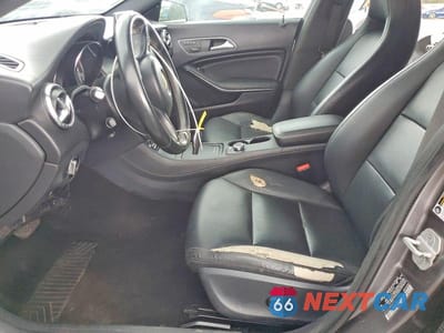 Zdjęcie 7 z 11 samochodu: 2015 MERCEDES-BENZ CLA 250 VIN:WDDSJ4EB5FN245482 - miniatura