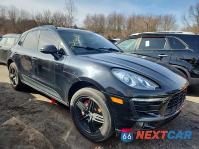 Czwarte zdjęcie samochodu z boku: 2015 PORSCHE MACAN S VIN:WP1AB2A54FLB62076 - miniatura