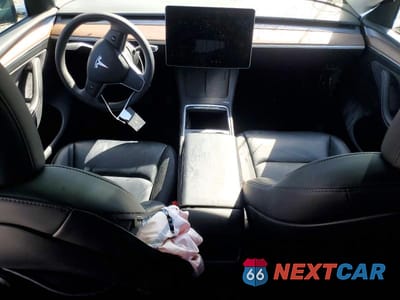 Zdjęcie 8 z 14 samochodu: 2024 TESLA MODEL Y VIN:7SAYGDED8RF156175 - miniatura