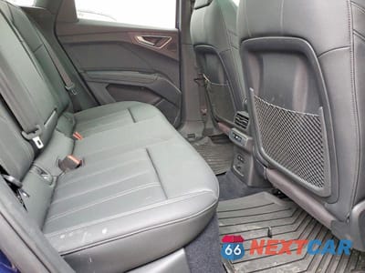 Zdjęcie 10 z 12 samochodu: 2023 AUDI Q4 E-TRON TECHNIK VIN:WA1M2AFZ8PP062507 - miniatura