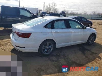 Trzecie zdjęcie samochodu z tyłu: 2020 VOLKSWAGEN JETTA S VIN:3VWCB7BU1LM034589 - miniatura