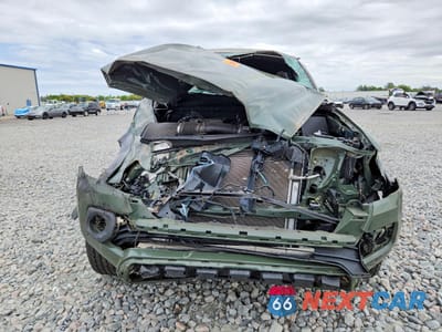 Piąte zdjęcie samochodu w środku: 2021 TOYOTA TACOMA TRD OFF-ROAD VIN:3TMCZ5AN9MM444300 - miniatura