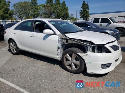 Czwarte zdjęcie samochodu z boku: 2011 TOYOTA CAMRY SE V6 VIN:4T1BK3EK8BU617880 - miniatura