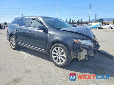 Czwarte zdjęcie samochodu z boku: 2016 LINCOLN MKT VIN:2LMHJ5FK4GBL00395 - miniatura