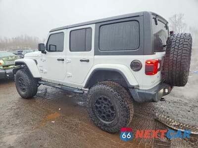 Drugie zdjęcie samochodu z przodu: 2018 JEEP WRANGLER UNLIMITED SAHARA VIN:1C4HJXEG5JW120194 - miniatura