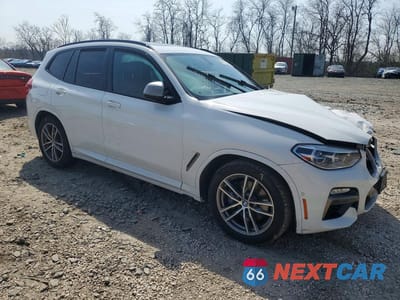 Czwarte zdjęcie samochodu z boku: 2018 BMW X3 XDRIVEM40I VIN:5UXTS3C57J0Y99066 - miniatura