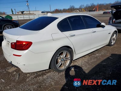 Trzecie zdjęcie samochodu z tyłu: 2016 BMW 528 XI VIN:WBA5A7C59GG151307 - miniatura