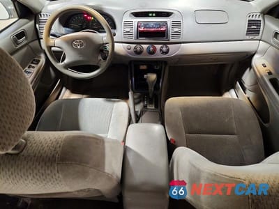 Zdjęcie 8 z 12 samochodu: 2004 TOYOTA CAMRY LE VIN:4T1BE32K64U909655 - miniatura