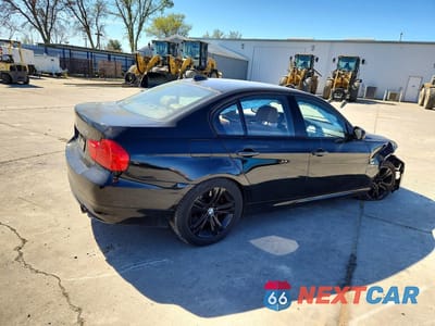 Trzecie zdjęcie samochodu z tyłu: 2011 BMW 335 XI VIN:WBAPL5C58BA919037 - miniatura
