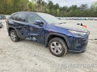Czwarte zdjęcie samochodu z boku: 2025 TOYOTA RAV4 XLE VIN:2T3W1RFV6SW414980 - miniatura