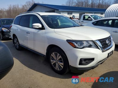 Czwarte zdjęcie samochodu z boku: 2018 NISSAN PATHFINDER S VIN:5N1DR2MM3JC631577 - miniatura