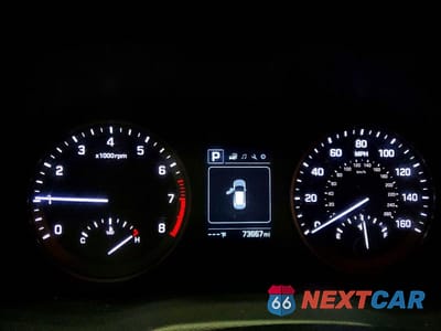Zdjęcie 9 z 14 samochodu: 2017 HYUNDAI TUCSON SE VIN:KM8J3CA40HU585807 - miniatura