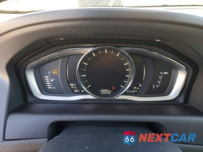 Zdjęcie 9 z 12 samochodu: 2017 VOLVO XC60 T5 INSCRIPTION VIN:YV440MDU9H2011629 - miniatura