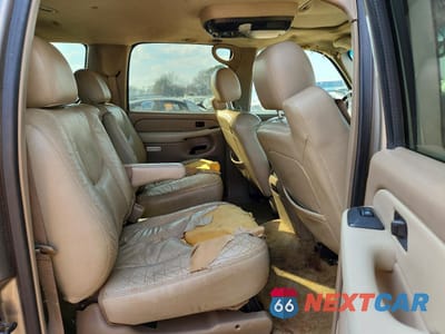 Zdjęcie 11 z 15 samochodu: 2003 CHEVROLET SUBURBAN K1500 VIN:3GNFK16Z53G140617 - miniatura