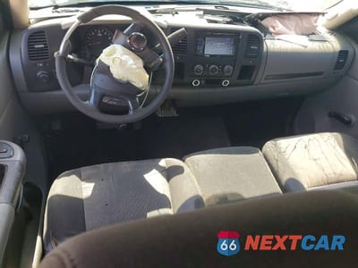 Zdjęcie 8 z 12 samochodu: 2007 GMC NEW SIERRA C1500 VIN:2GTEC13C371574860 - miniatura