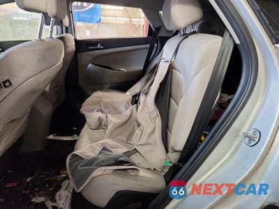 Zdjęcie 11 z 13 samochodu: 2017 HYUNDAI TUCSON SE VIN:KM8J3CA49HU273372 - miniatura