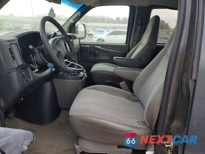 Zdjęcie 7 z 12 samochodu: 2004 CHEVROLET EXPRESS G3500 VIN:1GAHG39U041193717 - miniatura
