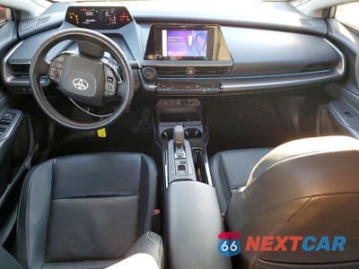 Zdjęcie 8 z 12 samochodu: 2023 TOYOTA PRIUS XLE VIN:JTDACAAU4P3001082 - miniatura