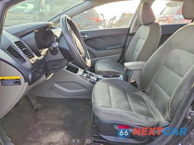 Zdjęcie 7 z 11 samochodu: 2015 KIA FORTE LX VIN:KNAFK4A61F5364287 - miniatura