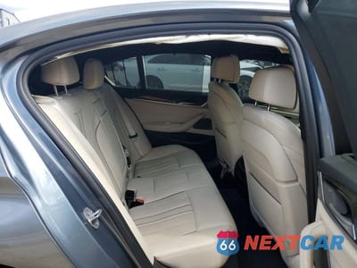 Zdjęcie 10 z 12 samochodu: 2019 BMW 540 I VIN:WBAJE5C57KWW13384 - miniatura