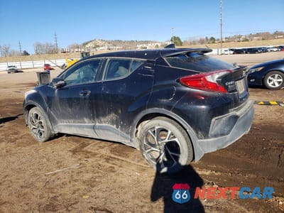 Drugie zdjęcie samochodu z przodu: 2018 TOYOTA C-HR XLE VIN:NMTKHMBX9JR022160 - miniatura