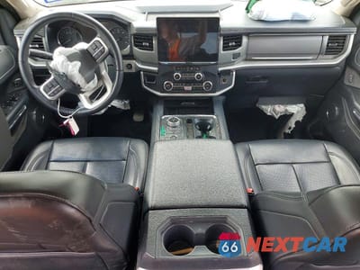 Zdjęcie 8 z 13 samochodu: 2023 FORD EXPEDITION XLT VIN:1FMJU1J82PEA51267 - miniatura