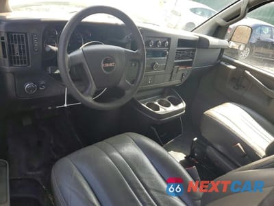 Zdjęcie 8 z 11 samochodu: 2017 GMC SAVANA G2500 VIN:1GTW7AFF5H1109146 - miniatura