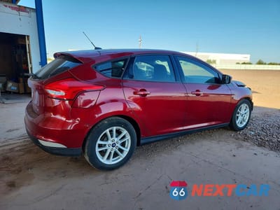 Trzecie zdjęcie samochodu z tyłu: 2015 FORD FOCUS SE VIN:1FADP3K23FL318978 - miniatura
