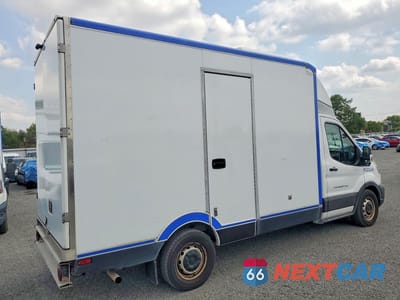 Trzecie zdjęcie samochodu z tyłu: 2020 FORD TRANSIT T-350 VIN:1FDBW5Z83LKB52498 - miniatura