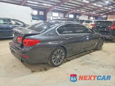 Trzecie zdjęcie samochodu z tyłu: 2018 BMW 530E VIN:WBAJA9C58JB249355 - miniatura