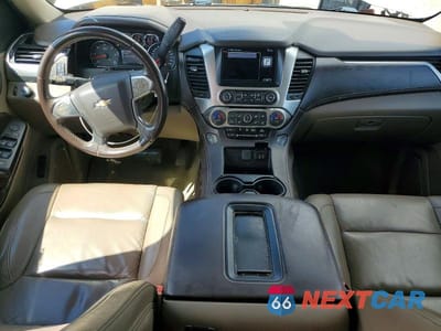 Zdjęcie 8 z 12 samochodu: 2015 CHEVROLET SUBURBAN C1500 LT VIN:1GNSCJKC3FR560037 - miniatura