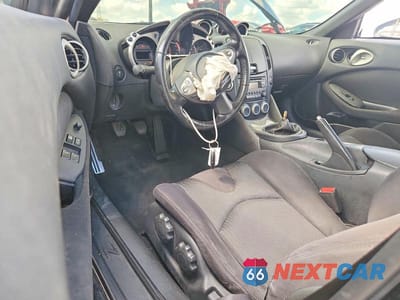 Zdjęcie 8 z 12 samochodu: 2017 NISSAN 370Z BASE VIN:JN1AZ4EHXHM951944 - miniatura