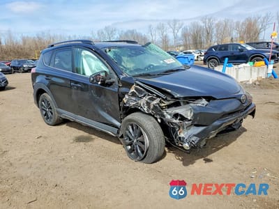 Czwarte zdjęcie samochodu z boku: 2018 TOYOTA RAV4 ADVENTURE VIN:2T3RFREV7JW702456 - miniatura