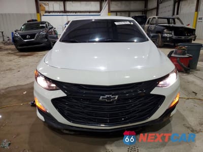 Piąte zdjęcie samochodu w środku: 2019 CHEVROLET MALIBU RS VIN:1G1ZG5STXKF172164 - miniatura