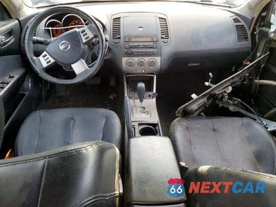 Zdjęcie 8 z 13 samochodu: 2005 NISSAN ALTIMA 3.5 SE VIN:1N4BL11E05C954419 - miniatura