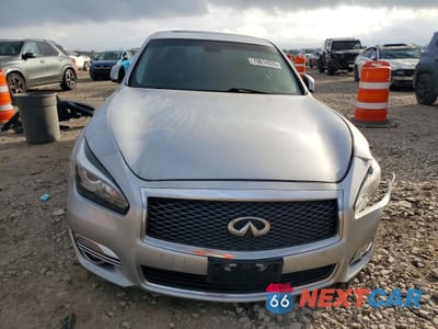 Piąte zdjęcie samochodu w środku: 2016 INFINITI Q70L 3.7 VIN:JN1BY1PP1GM630254 - miniatura