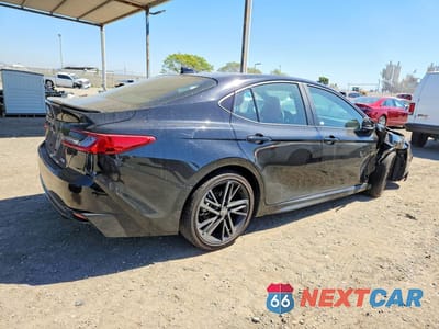 Trzecie zdjęcie samochodu z tyłu: 2025 TOYOTA CAMRY XSE VIN:4T1DAACK5SU562355 - miniatura