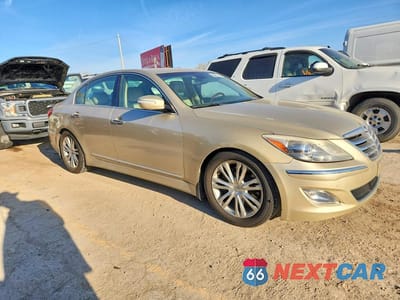 Czwarte zdjęcie samochodu z boku: 2012 HYUNDAI GENESIS 4.6L V8 VIN:KMHGC4DF8CU171891 - miniatura