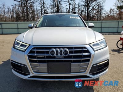 Piąte zdjęcie samochodu w środku: 2020 AUDI Q5 PRESTIGE VIN:WA1CNAFY8L2063853 - miniatura
