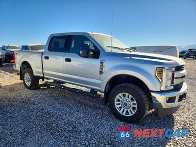 Czwarte zdjęcie samochodu z boku: 2018 FORD F250 SUPER DUTY VIN:1FT7W2B64JEC30512 - miniatura